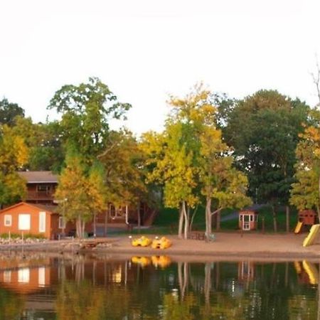 Train Bell Resort Merrifield Exterior photo